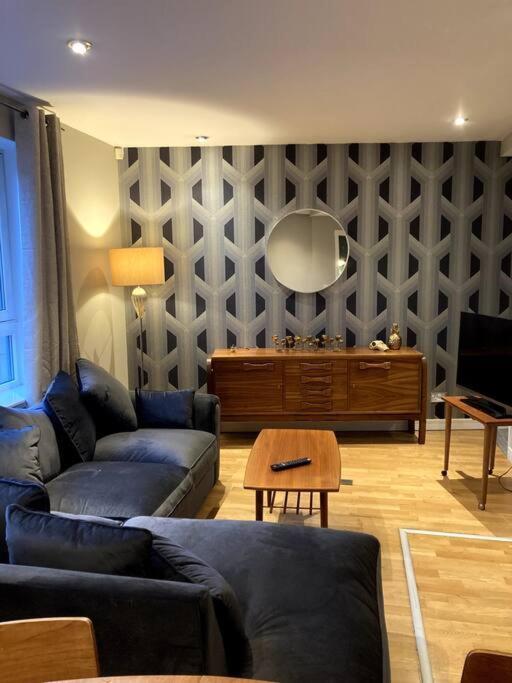 דירות גלאזגו Stylish 2 Bed Accessible Flat Perfect Location מראה חיצוני תמונה
